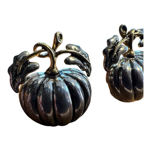 Vintage Pumpkin Earrings Gold Silver Two Tone Leaf Fall Autumn Best Posts Signed - Picture 5 of 10